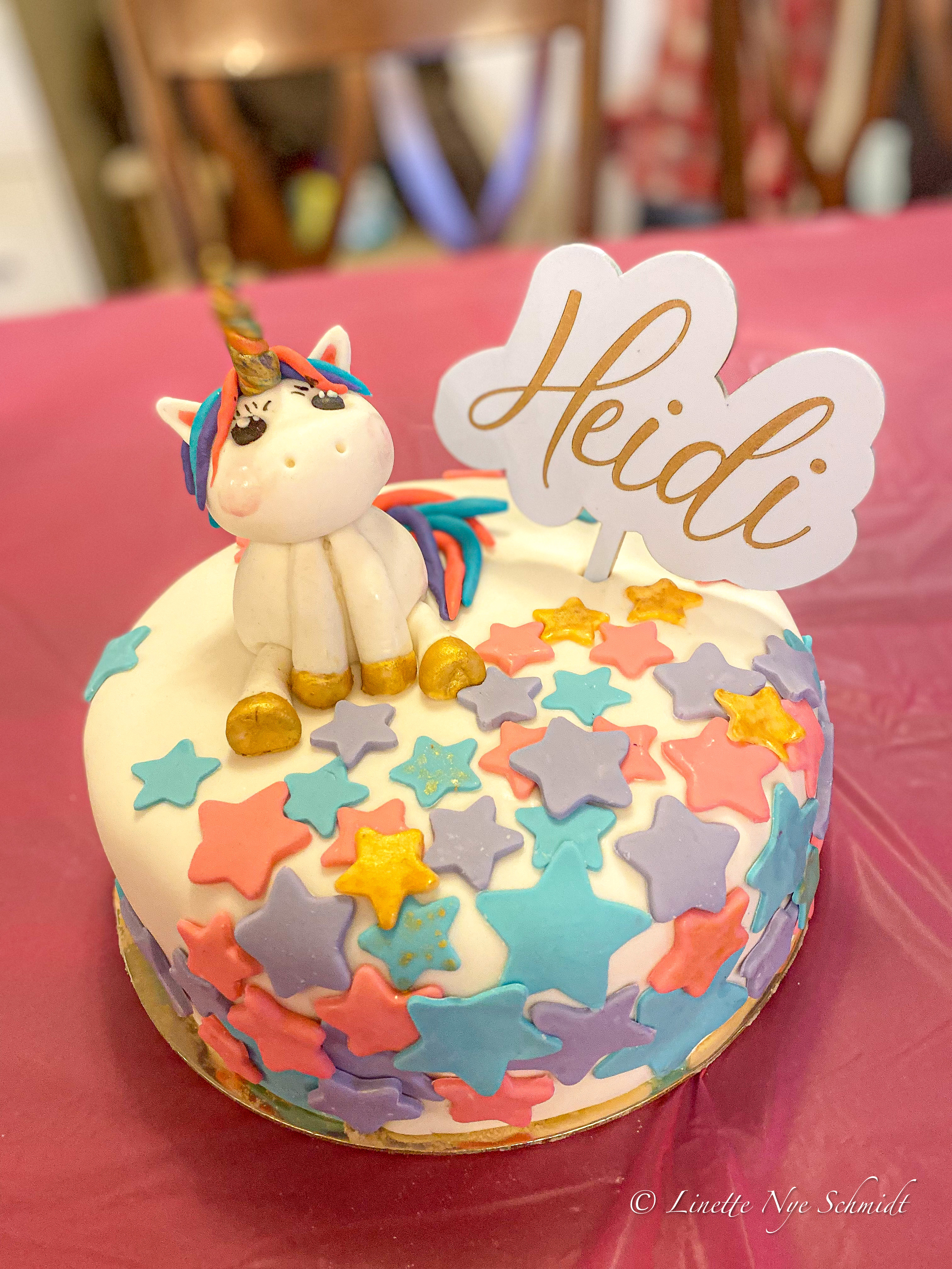 Unicorn cake with colorful stars, made by Linette Nye Schmidt